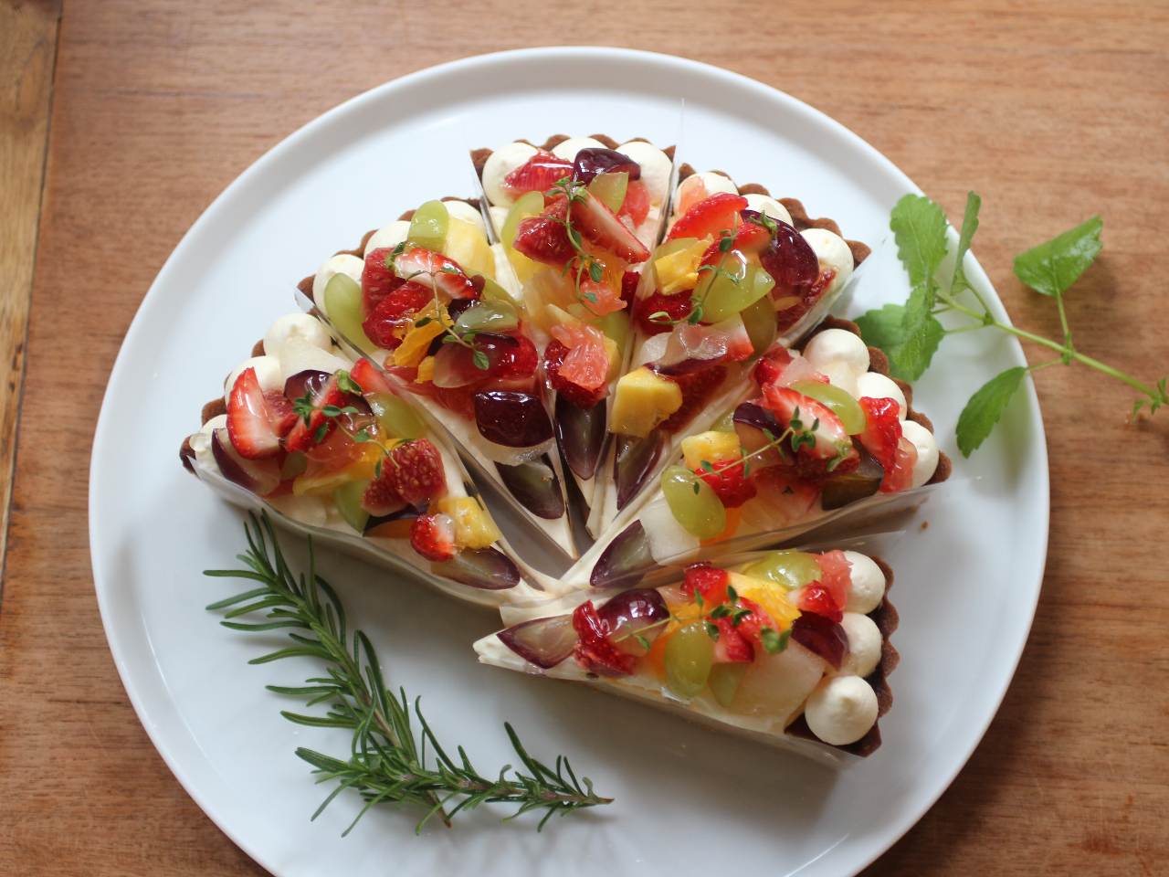 JtFł̓pP[LAĉَqhNyݒ܂BiP[L͏T̔j