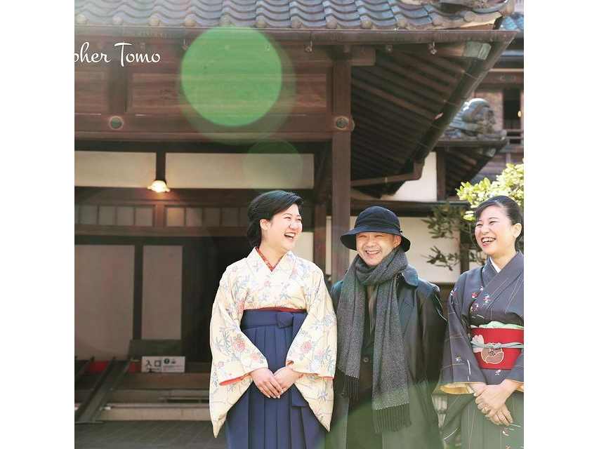 ylP[VBez΂̌̒ XeLȏΊ̐eqʐ^B܂