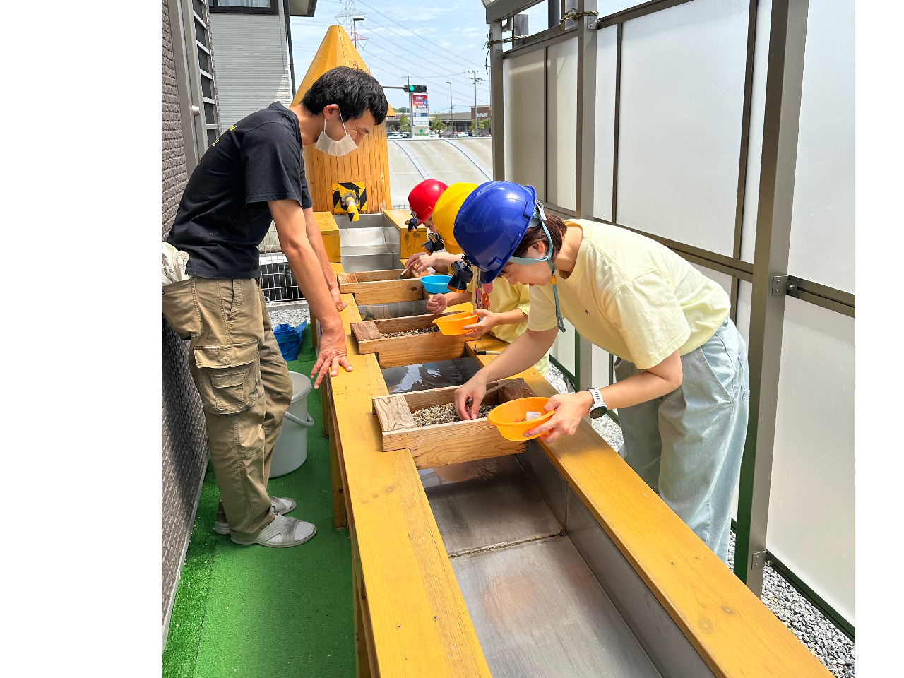 スタッフも何が取れるかドキドキします!