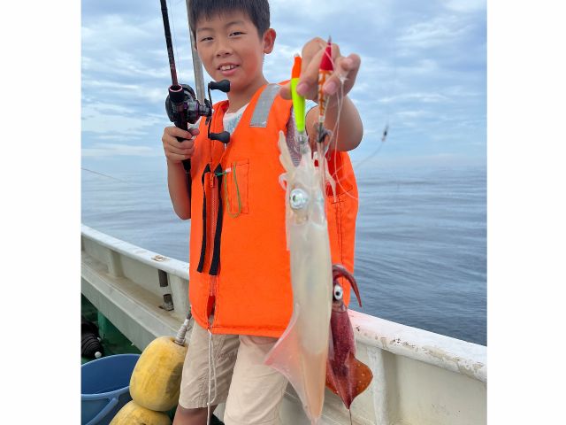 初心者大歓迎 夏 イカ釣り デイ メタル 玄界灘でイカ釣りを楽しもう 初心者 ファミリーにオススメ 明徳丸 じゃらん遊び体験 初心者大歓迎 夏 イカ釣り デイ メタル 玄界灘でイカ釣りを楽しもう 初心者 ファミリーにオススメ 明徳丸 じゃらん遊び体験