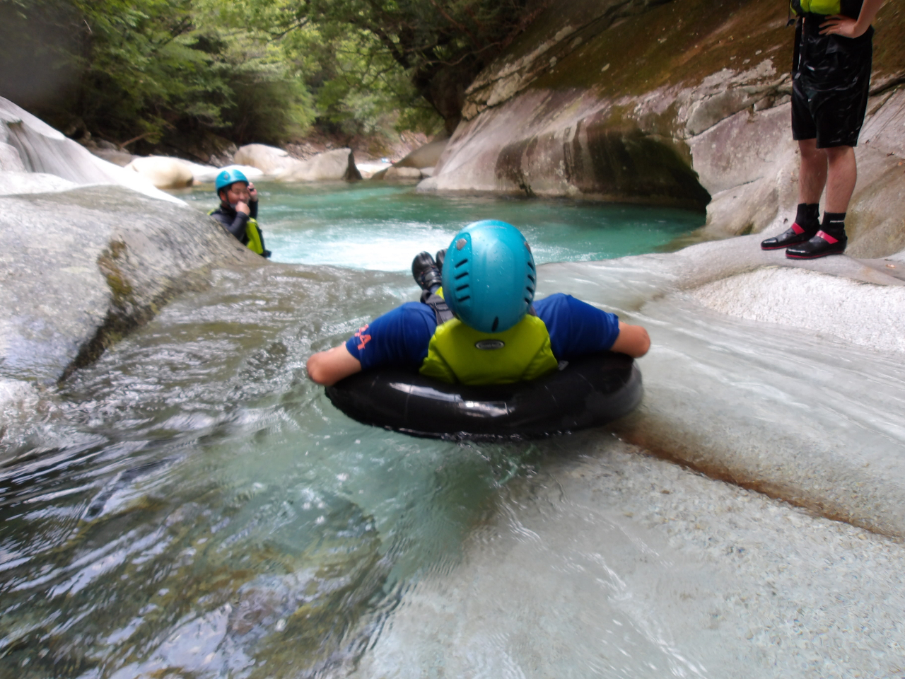 ���G�������h���̑򊊂�ł��B�܂��͉Ƒ��S���Œ��킵�܂��B���w�Z1�N���ł����S���Ē���ł��܂��B