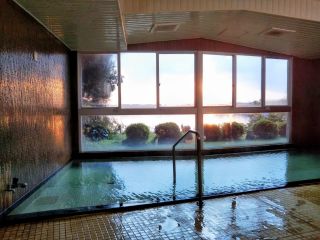 水鏡の湯 曜日により男女入れ替えとなります。