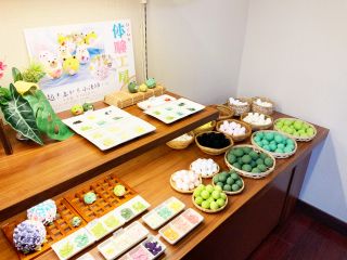 いろいろなパーツから独自の起き上がり小法師が作れます!!