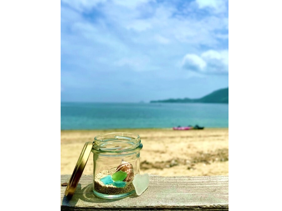 砂浜もとってもきれい、こんなところでのんびりカヤックしてみたい