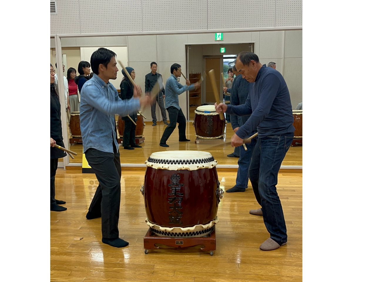 太鼓体験と心整うMYお香袋、福浦の歴史を学ぼう