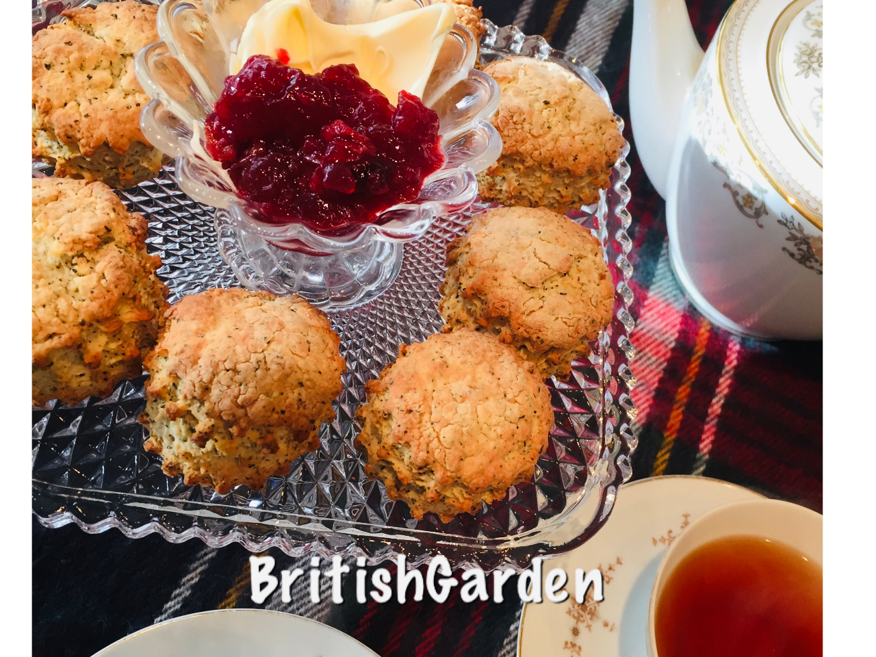 At^k[eB[p[eB[ŊJ܂Bʐ^̓C[Wł