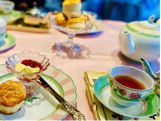 ブリティッシュガーデンスクール紅茶教室は仙台にて24年行なっています。卒業生は紅茶教室のサロネーゼに。