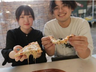 チーズトロトロのピザが作れます!