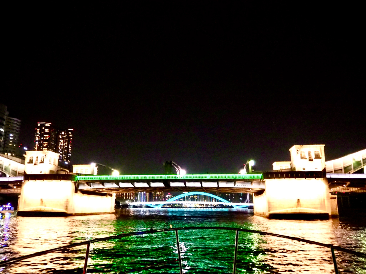 Ԃ͊ς邱ƂłȂiFłˁI