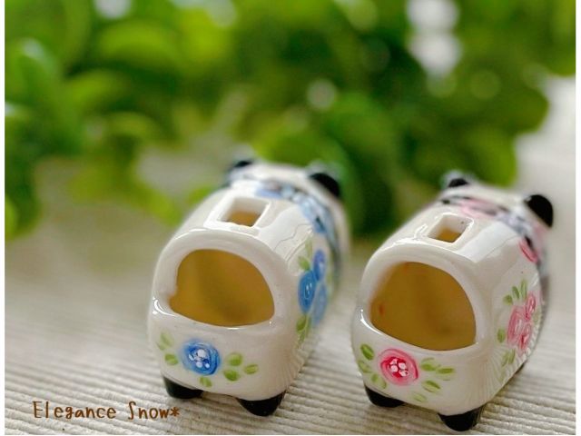 【オプション】パンダ蚊取り線香立て(背面)、楊枝入れにもなります。