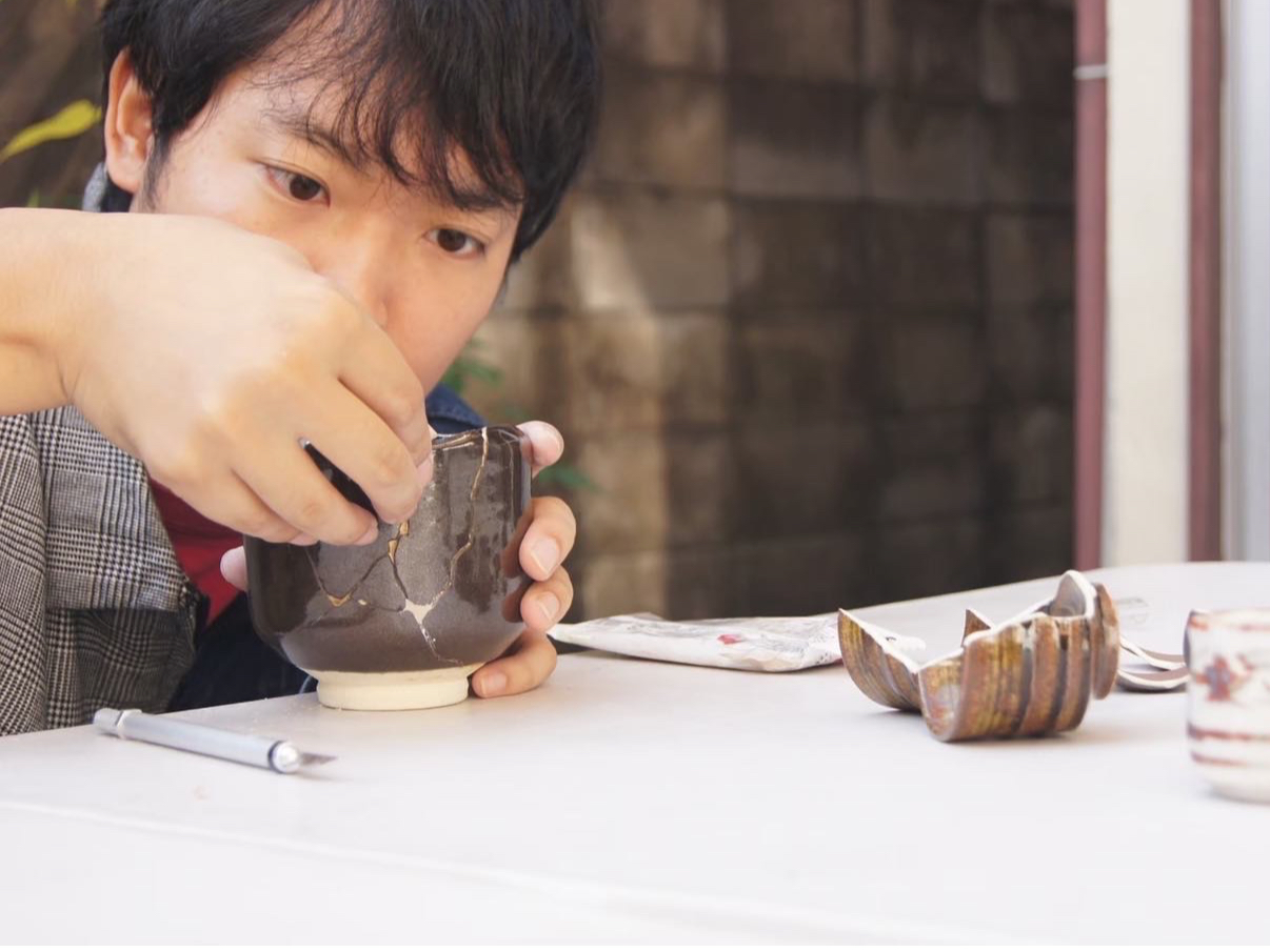 割れた器を修繕する!伝統の金継ぎ