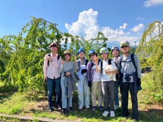 天然洞窟なので探検気分を楽しめます。春夏秋冬ツアーは年中催行、春の新緑、夏の涼、秋の紅葉、冬の雪景色と氷筍、ツララ、パワースポットサイト、英語も日本語もOK