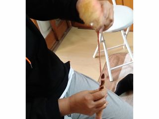 スピンドルというコマを使って毛糸を紡いでみることができます 普段使われているものがどうできてくるか、体験してみませんか?