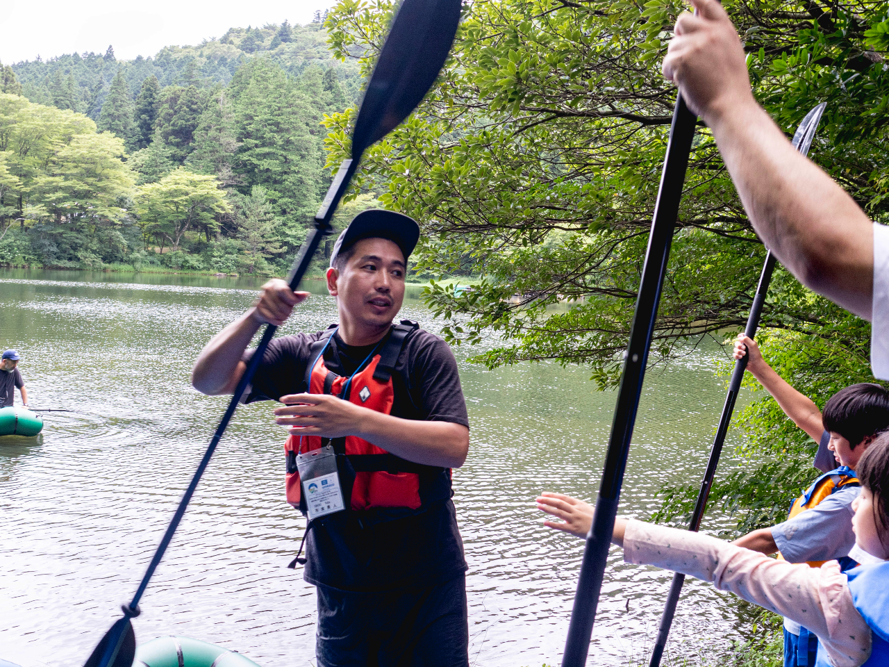 ̌Oɂ̓CXgN^[ɂ钚JȃN`[ICXgN^[͈ꏏɌΖʂɂôŁAً}SłB