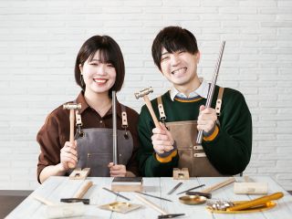 世界にふたりだけの特別な指輪を作れます。