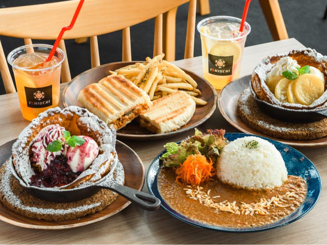 h[eg̒Ŋy߂hNt[h̓JtFŃI[_[ăsbNAbvł܂B