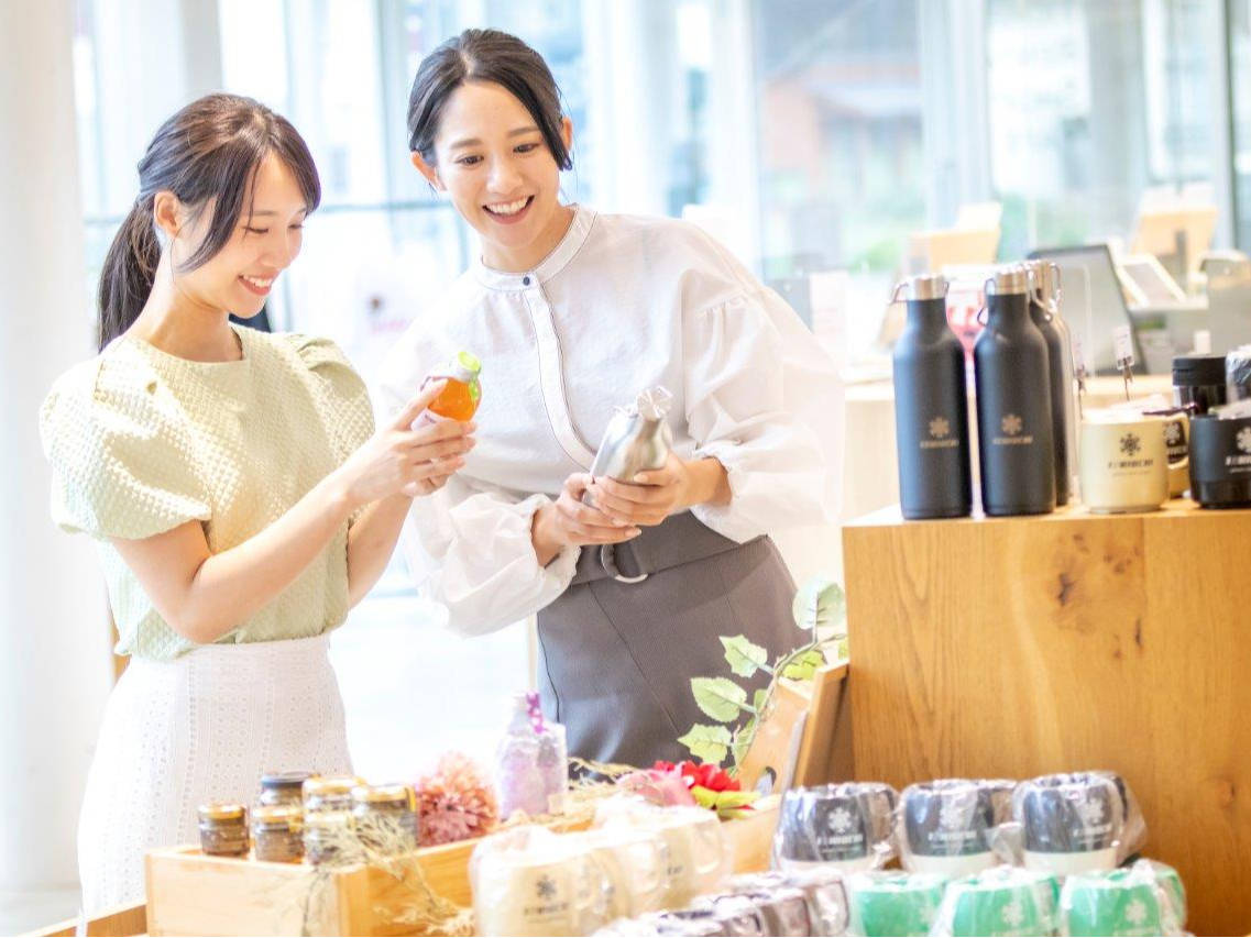 ���A��O�͐���V���b�v�ɂ���������肭�������B�I���W�i���O�b�Y��n���Ȃ�ł͂̂��y�Y����葵���܂��B