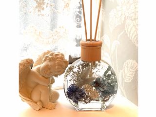 あなただけのオリジナルハーバリウムディフューザーの出来上がりです!