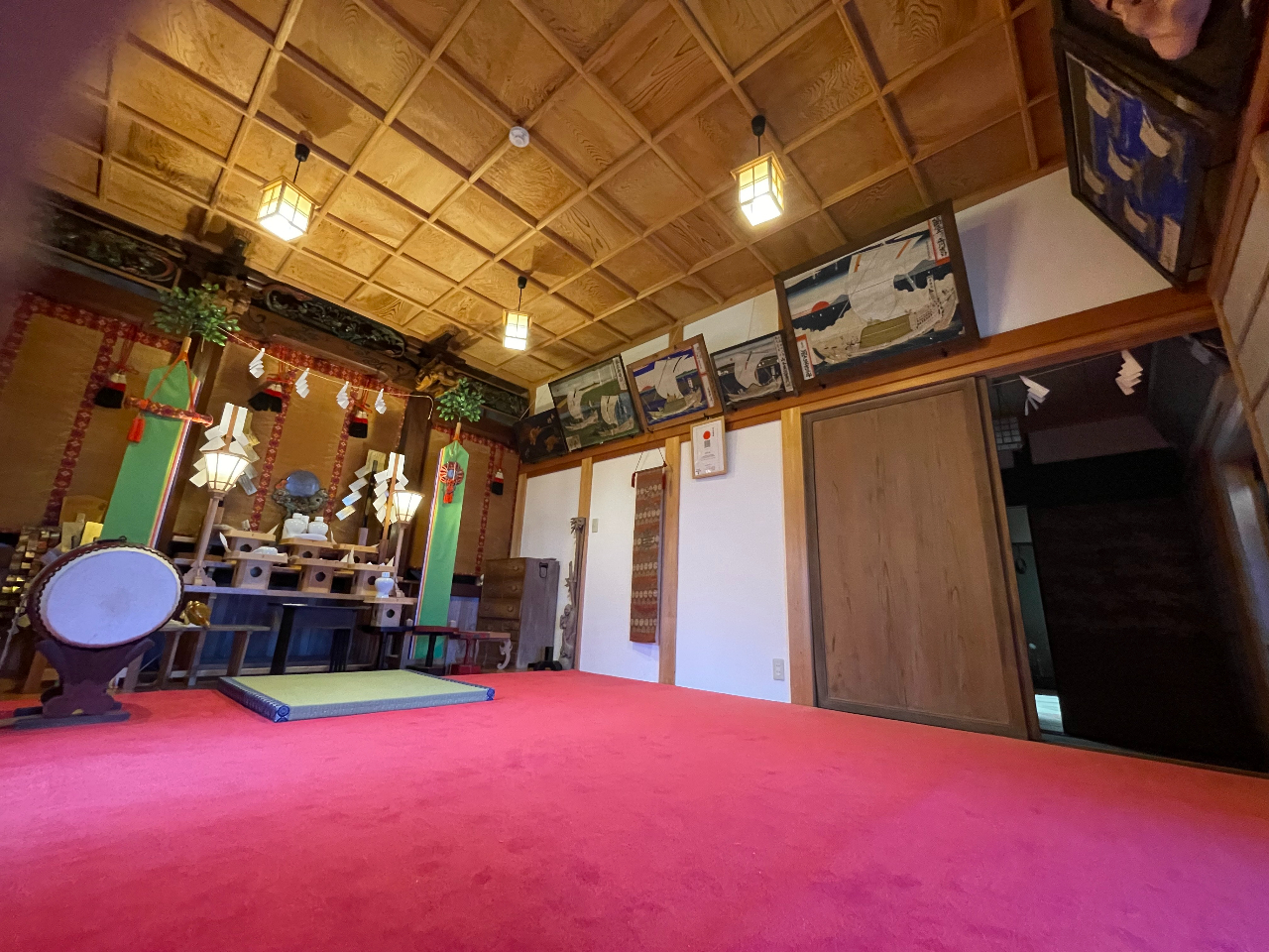 אi_ЎЖwB]˂疾̂T̊Gnɕ[ꂽT̑DGnۊǂĂ܂B