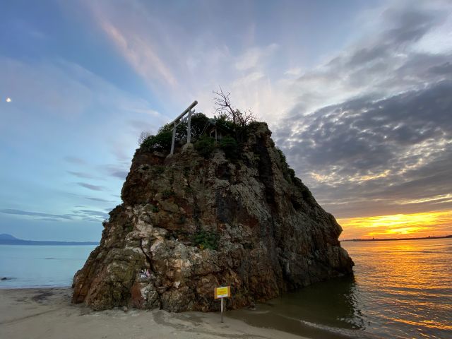 稲佐の浜 弁天島