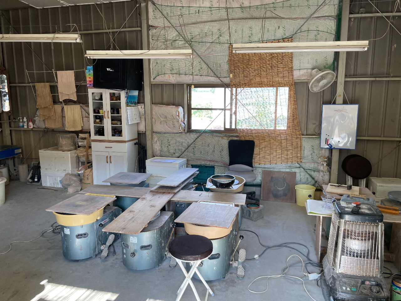 工房内風景。同時に5名様まで制作していただけます♪