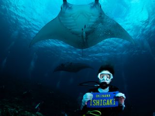 マンタと記念撮影