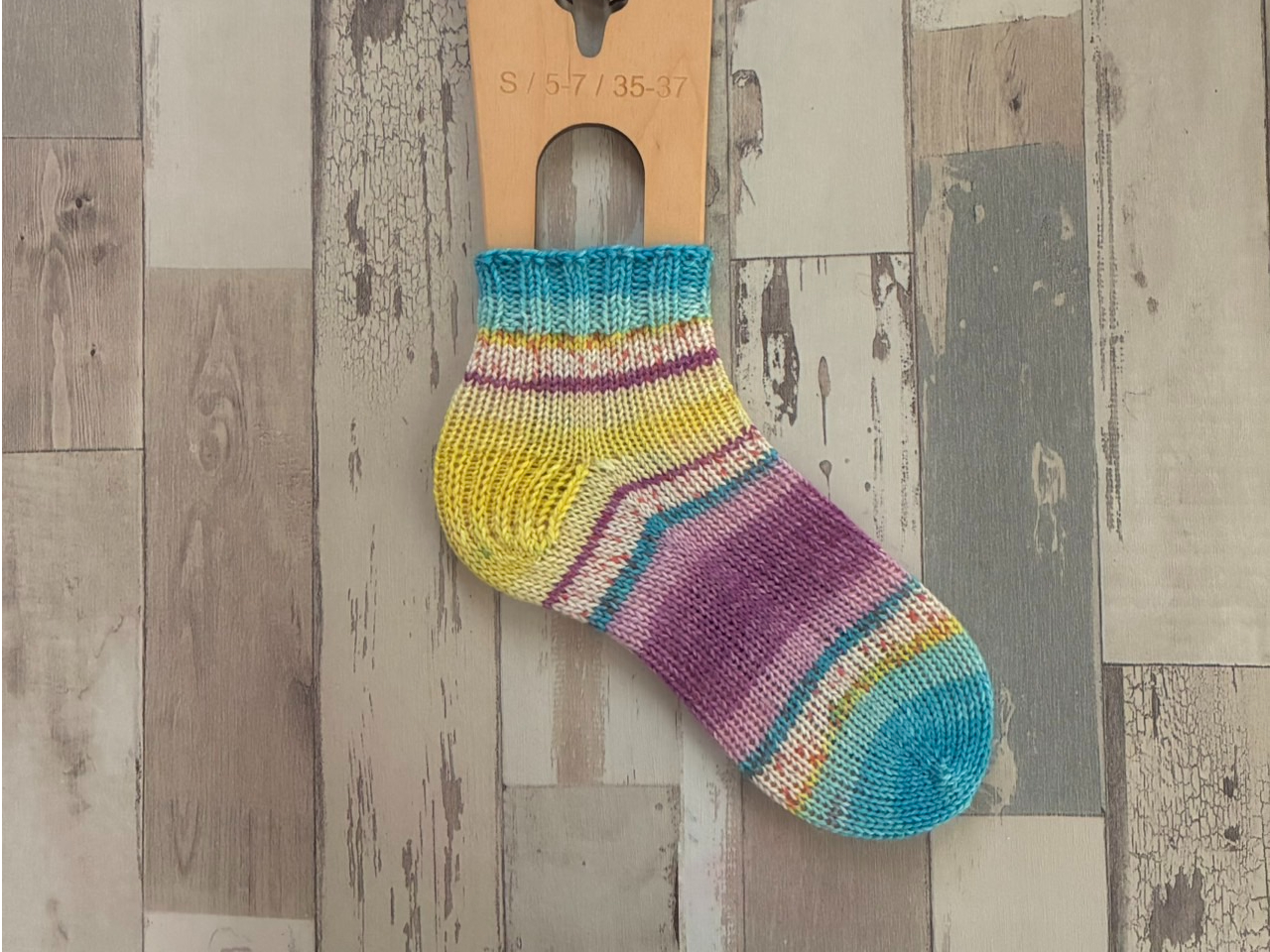 編み終わったら、水通しをして編み目と形を整えて、完成!!