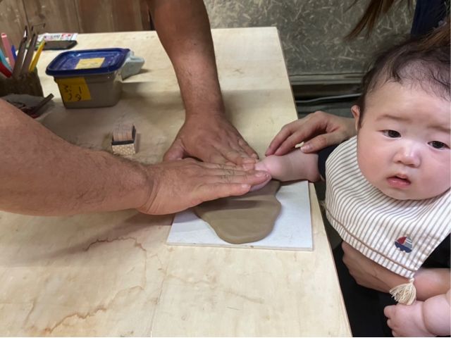 かわいいおててを記念にいかがでしょうか。