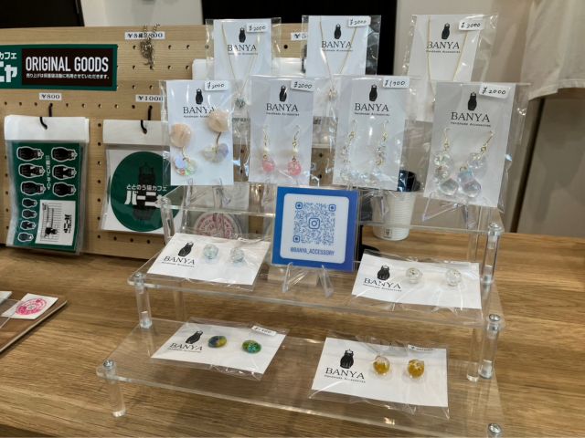 バーニャのハンドメイドアクセサリーにオリジナルグッズです。