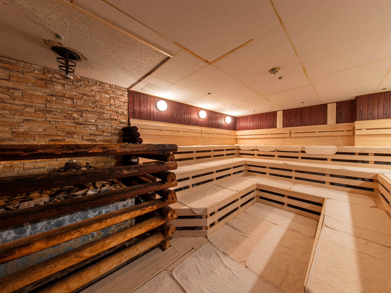 ロッキーサウナ