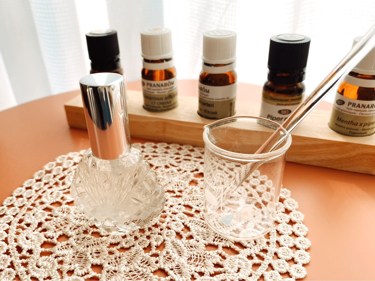 【佐渡:アロマフレグランス作り】初心者の方も大歓迎!お好きな天然の香り(精油)を...