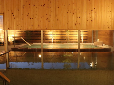 天然温泉でゆっくり休んでくださいね!