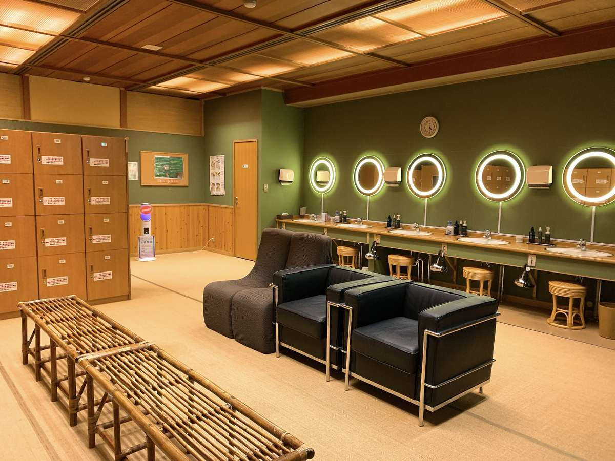 更衣室・ロッカールーム