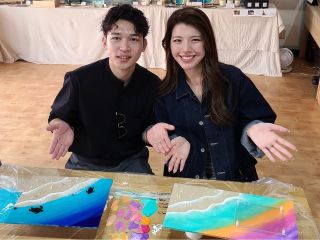 キラキラとした宝石のように輝く海アートの完成!