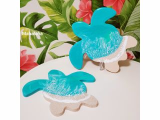 ホヌ (ハワイ語でウミガメ…海の守り神)