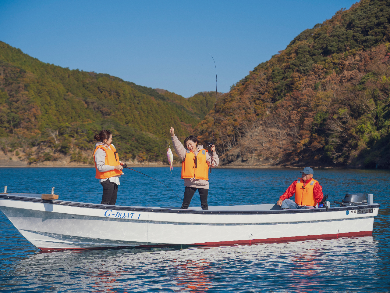 釣ったらやっぱりこのポーズ!!