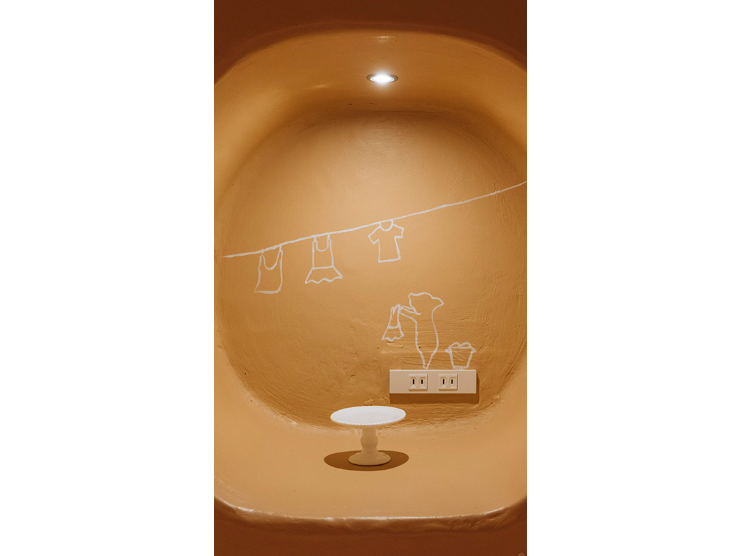 お部屋にはたくさんの絵が描かれています。是非絵のpigちゃんを見つけてください!!