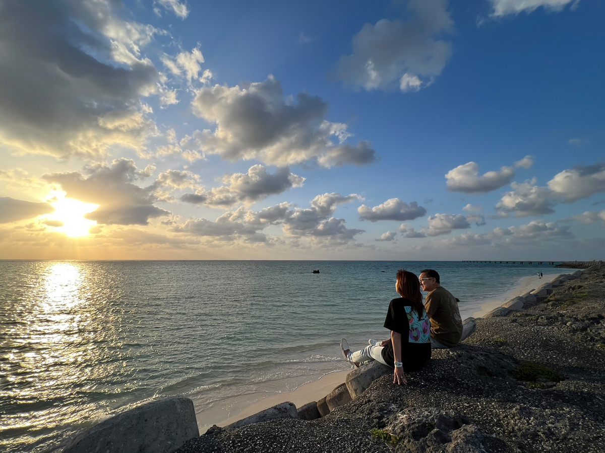 RX̎ԕ͕ʎԂ̖񔼕AׂyX܂BɗǕEn̋X܂Ŋ\ĂBʐ^͂ƂĂYȗ[17ENĎiFI