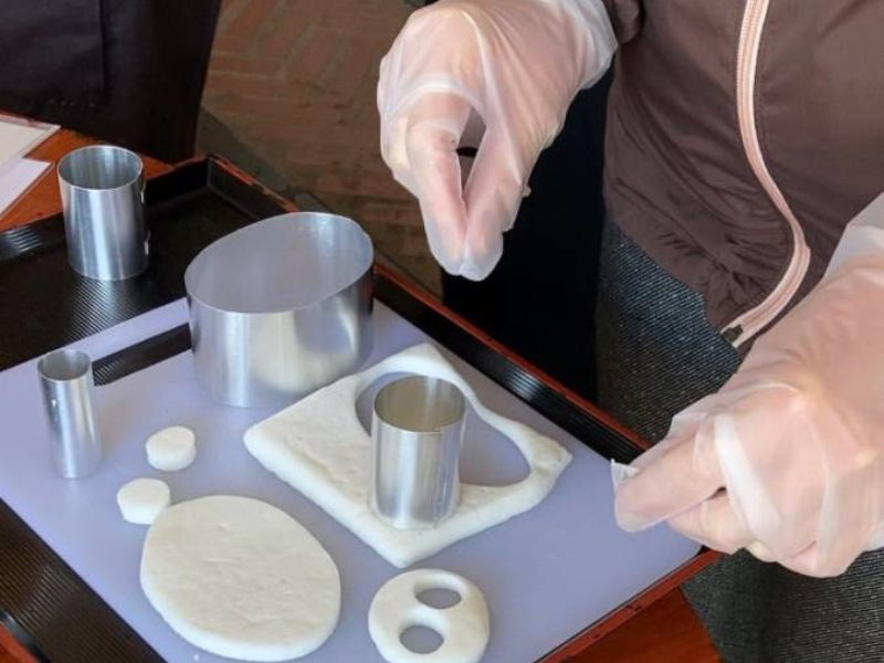 パエリアづくり体験