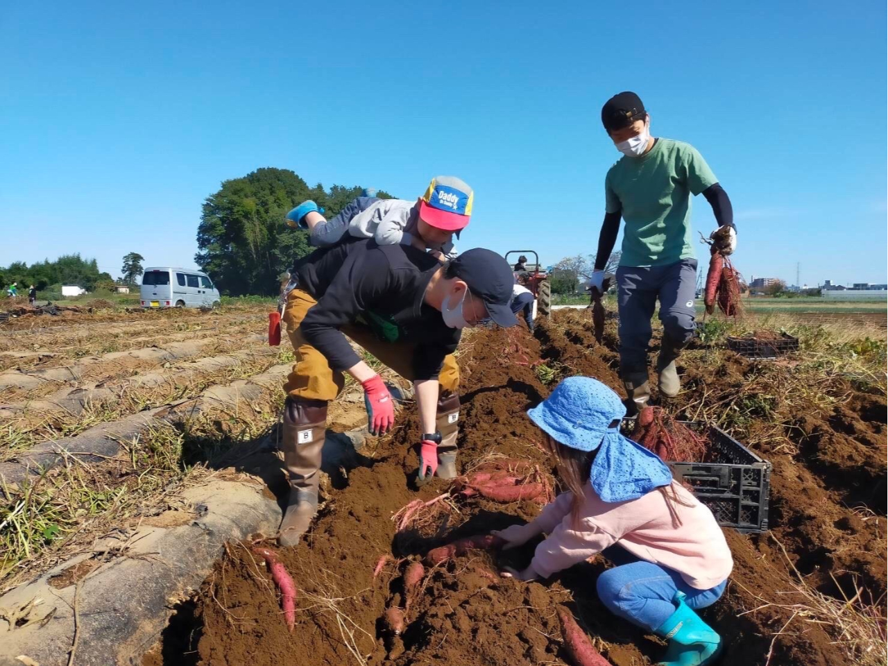 B.T.FARM �̃T�c�}�C���͍��N���L��I��l���q�����݂�Ȉ��ق�ɖ����ɂȂ����Ⴂ�܂��I