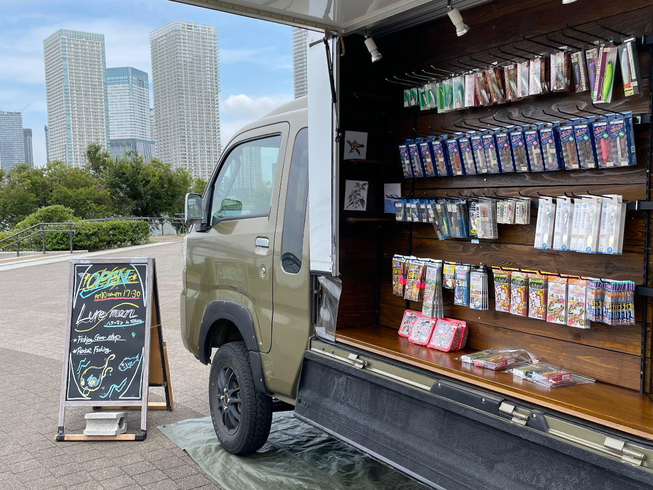 エサ釣りはサビキ釣り!(1月後半から3月頃はイソメです)なので虫系が苦手な方でも楽しめます。
