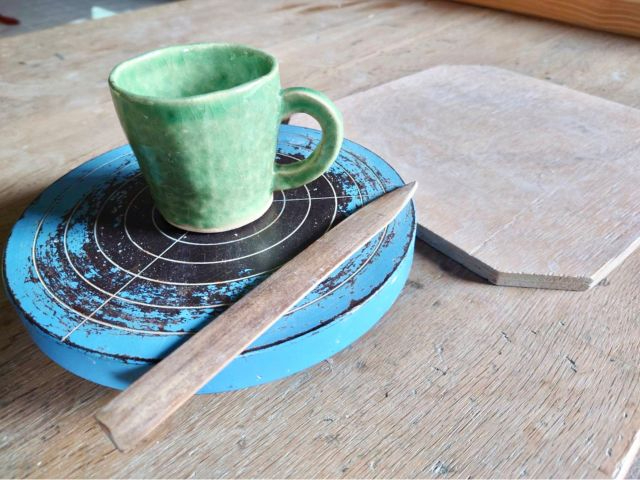 ひもづくりプランでは、マグカップはもちろん好きな形を作ることができます!