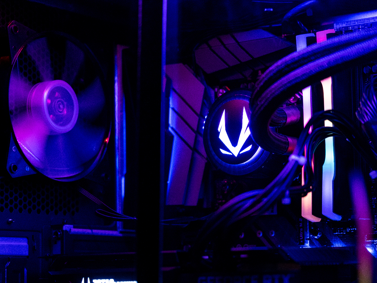 ECPU@Core i9-9900K@EMemory@DDR4-3200 8GB x2  EGPU@ZOTAC GAMING GeForce RTX 3070