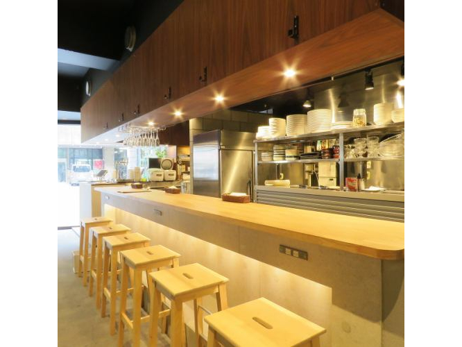 ダイニングカフェ イレブン