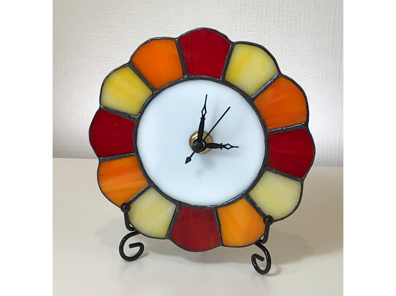 体験作品『ミニ時計』 直径約13p  ※使用ガラス、時計針は変更される場合があります。