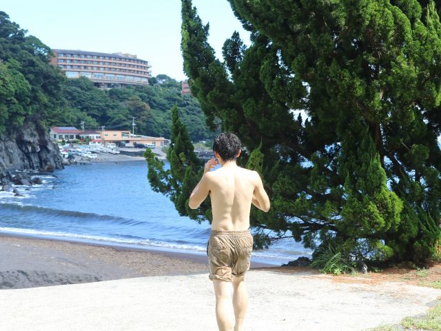 海に入るのもOK,日々清掃している砂浜です。