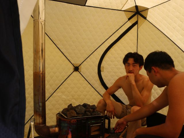 大切な友人と語らいの時間にもご利用ください。自分だけのサウナなので、どんなことでも話せますね!