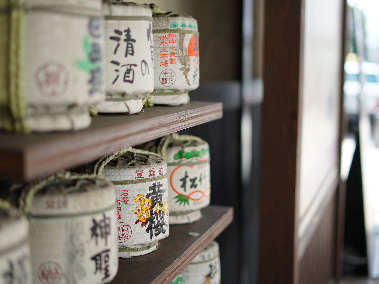 日本三大酒処の一つである伏見の魅力を熟練ガイドがご案内致します。