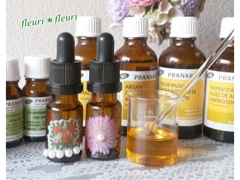 うるうるアロマ美容液*機能性の高い植物油に、香り高くお肌のケアに役立つ精油を加えて、しっとり艶めくお肌に♪