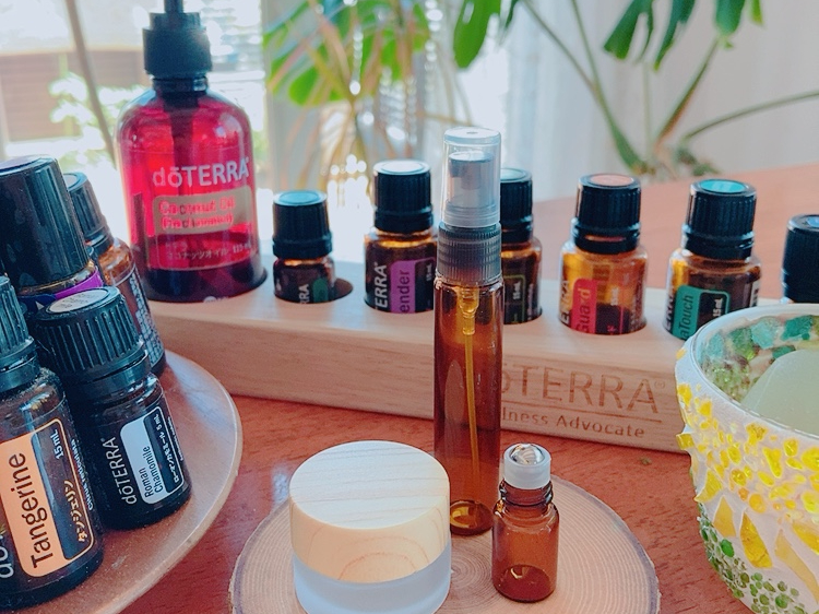 【ココロとカラダのお悩み対応 天然100%のエッセンシャルオイルで ミニアロマクラフト作成&初めてのアロマ講座】